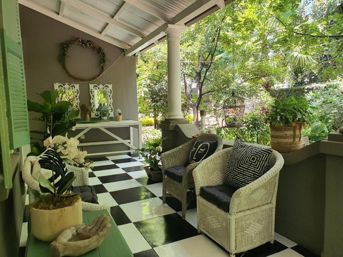 Waterhouse Guest Lodge In Muckleneuk Pretoria-Noord Buitenkant foto