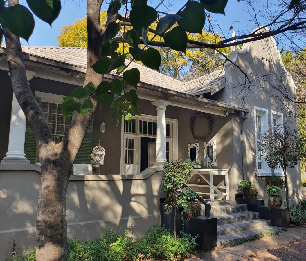 Waterhouse Guest Lodge In Muckleneuk Pretoria-Noord Buitenkant foto