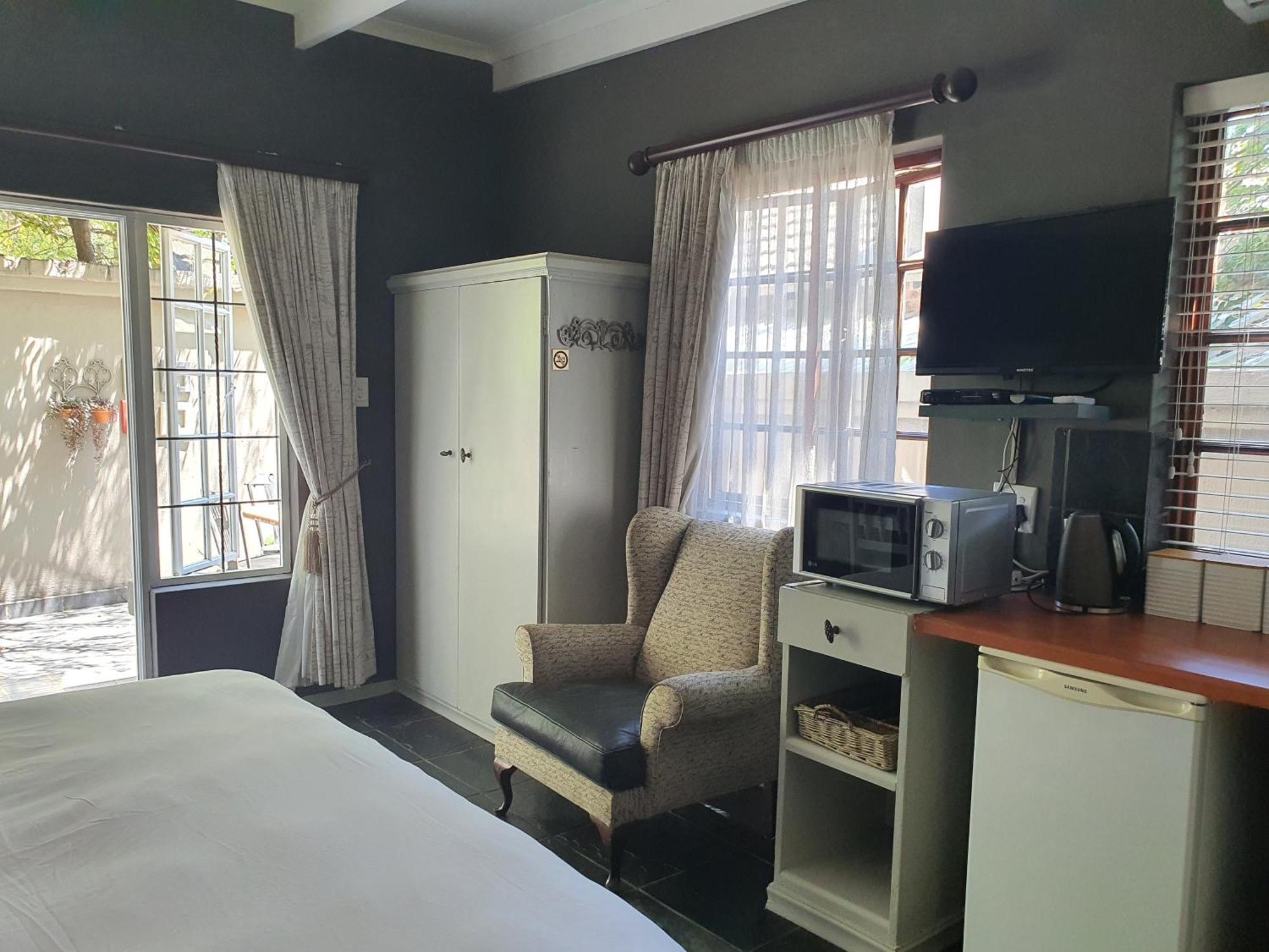 Waterhouse Guest Lodge In Muckleneuk Pretoria-Noord Kamer foto