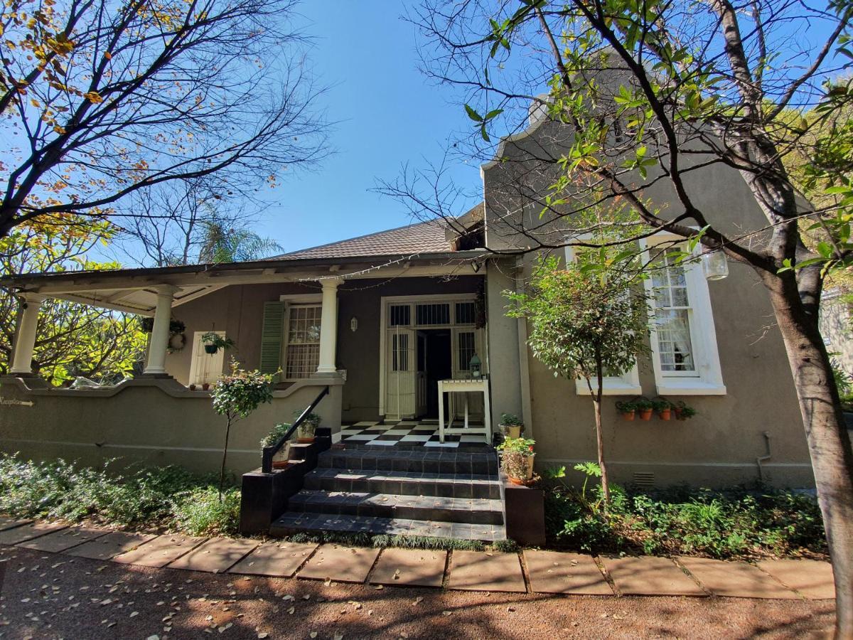 Waterhouse Guest Lodge In Muckleneuk Pretoria-Noord Buitenkant foto