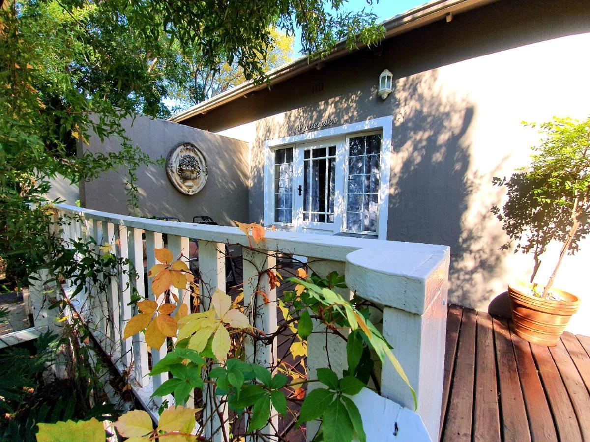 Waterhouse Guest Lodge In Muckleneuk Pretoria-Noord Buitenkant foto