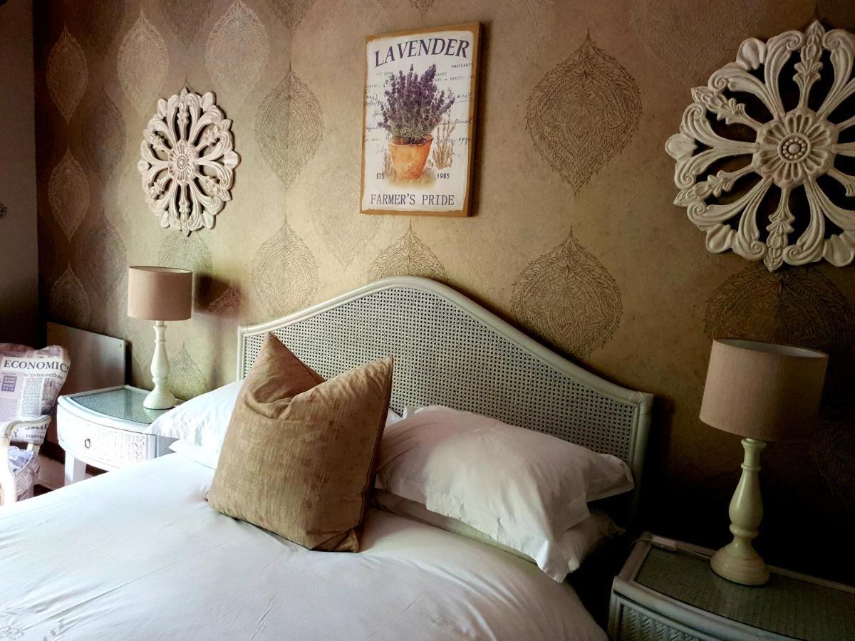 Waterhouse Guest Lodge In Muckleneuk Pretoria-Noord Buitenkant foto