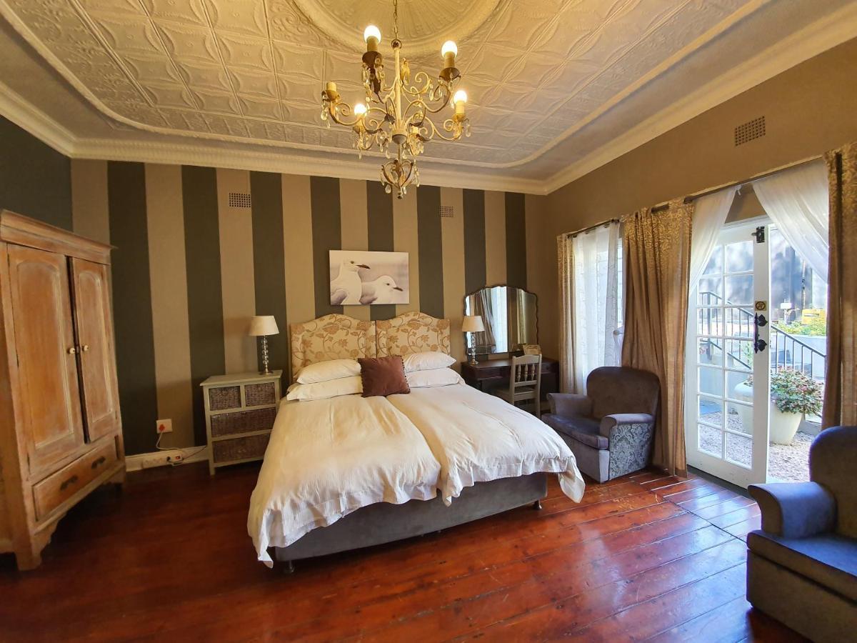 Waterhouse Guest Lodge In Muckleneuk Pretoria-Noord Buitenkant foto